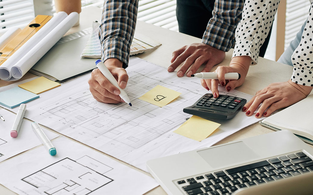 How Do You Succeed As A Project Manager In Construction? 2 Construction Project Manager in Ontario