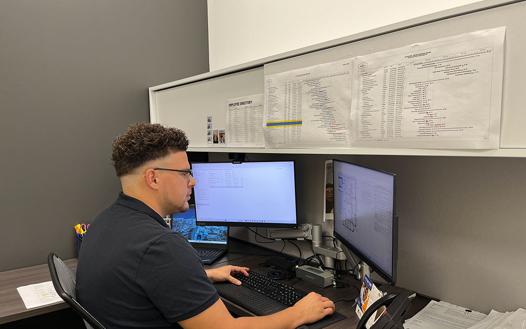 How Do You Succeed As A Project Manager In Construction? 3 Construction Project Manager in Ontario