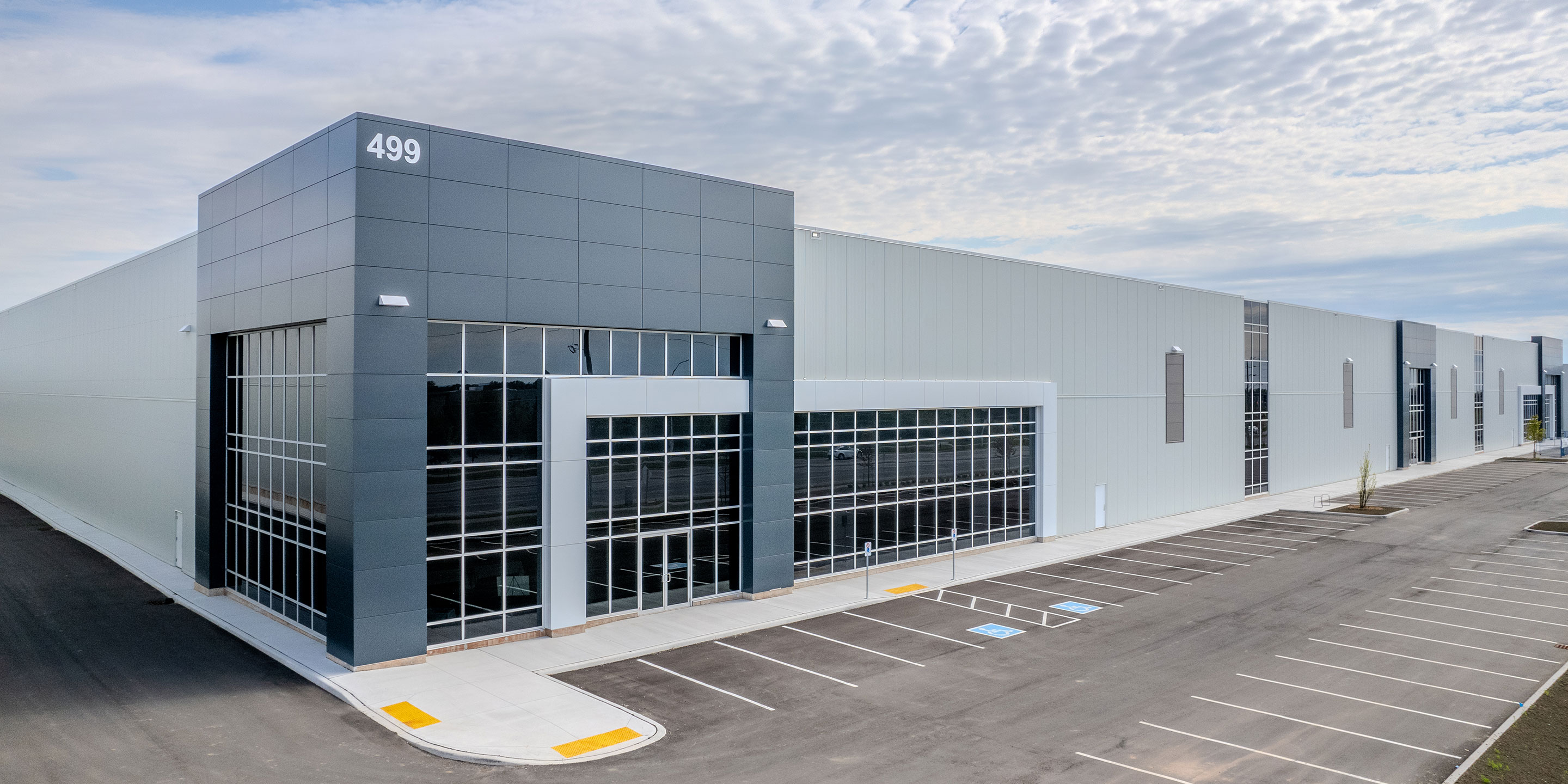 Oak West Corporate Centre, Phase II in Oakville, ON