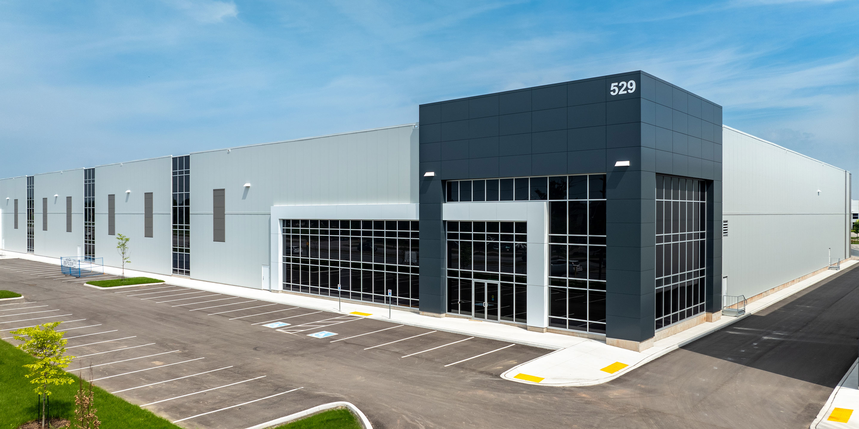 Oak West Corporate Centre, Phase II in Oakville, ON