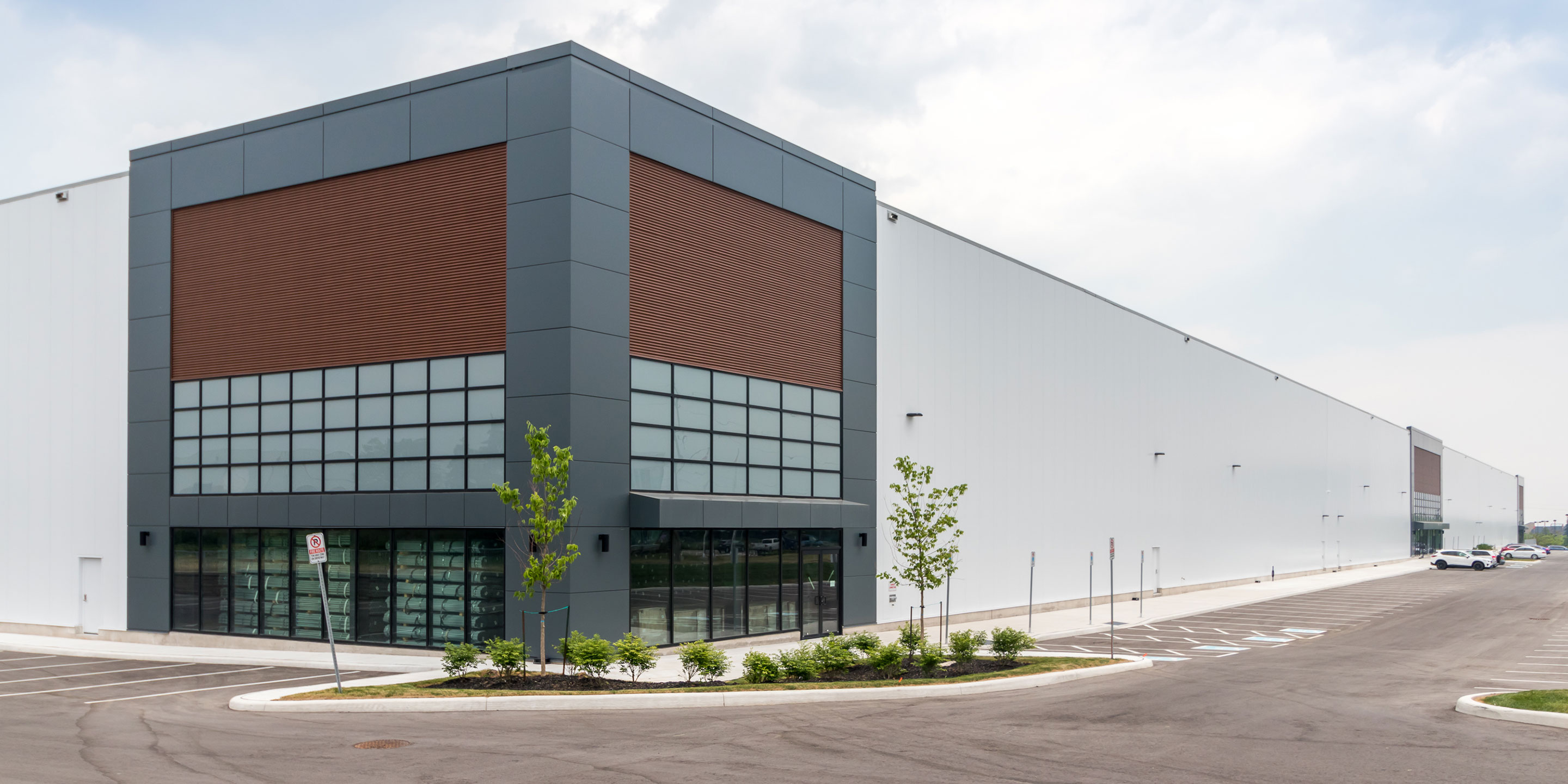 Bronte Creek Corporate Centre at 1213 International Blvd. in Burlington, ON