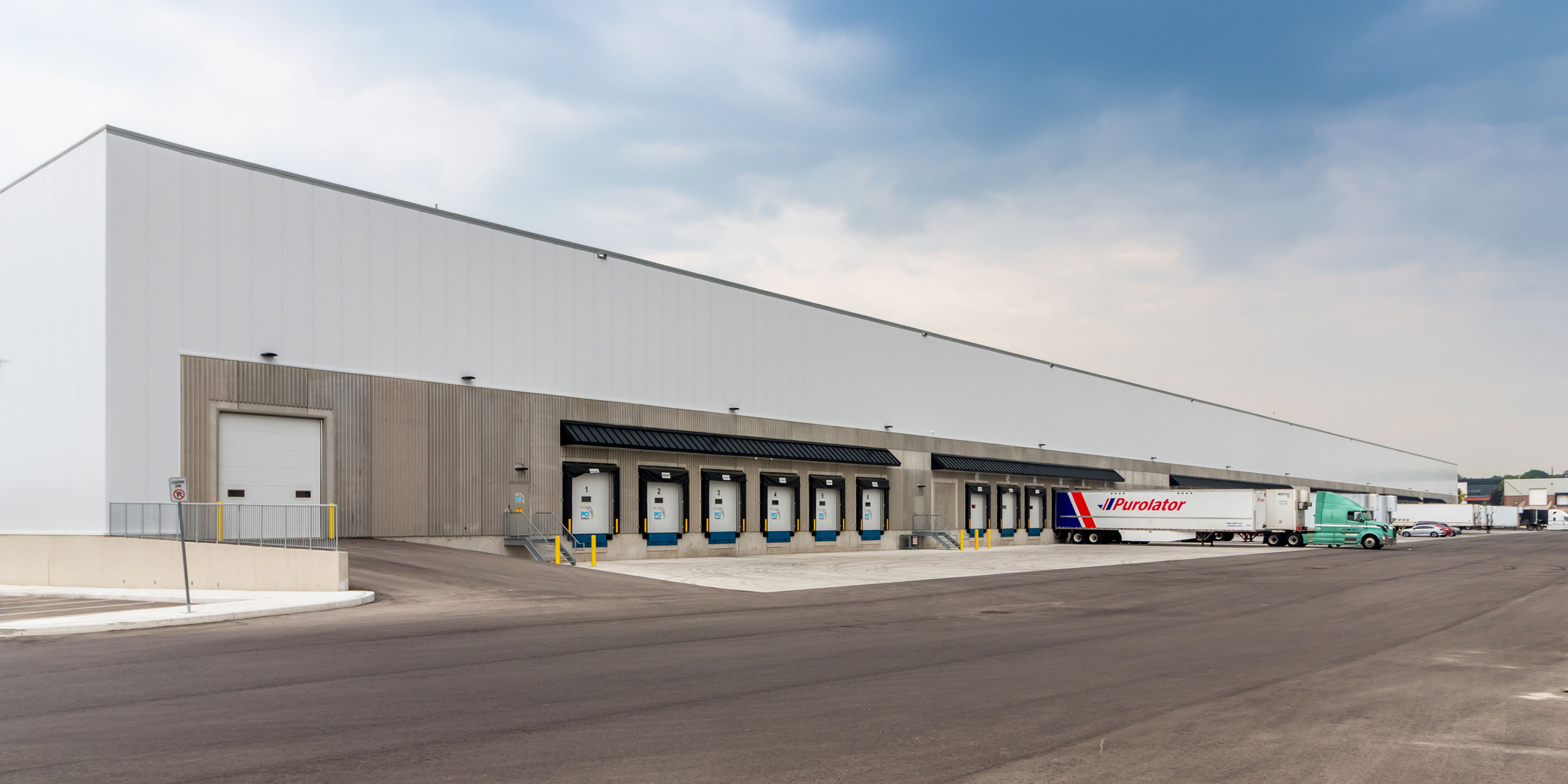 Bronte Creek Corporate Centre at 1213 International Blvd. in Burlington, ON